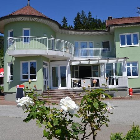 Pension Karawankenblick Мосбург Экстерьер фото